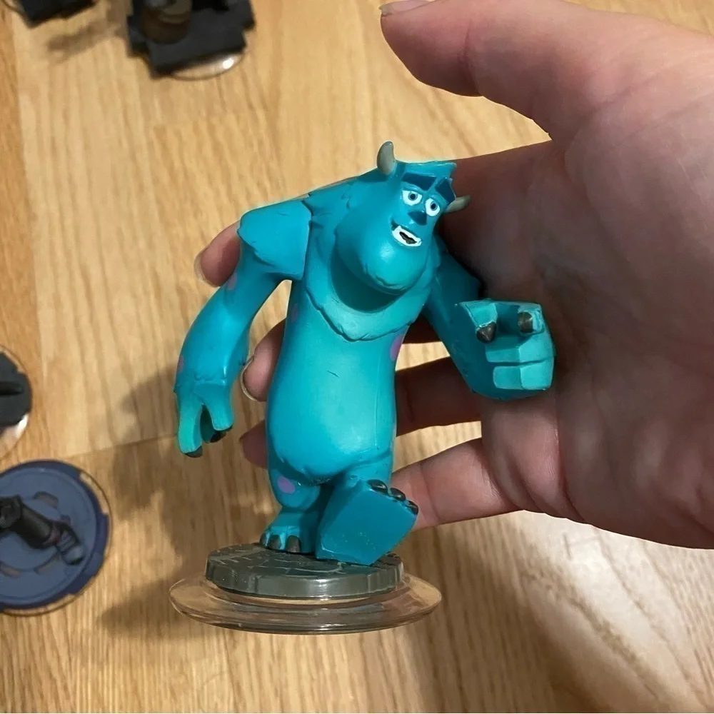 Disney Infinity Figures Set Some 2.0 W/ Base Woody Jessie Sully Merida Mike